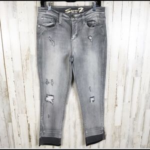 Seven 7 skinny cropped jeans with raw hem